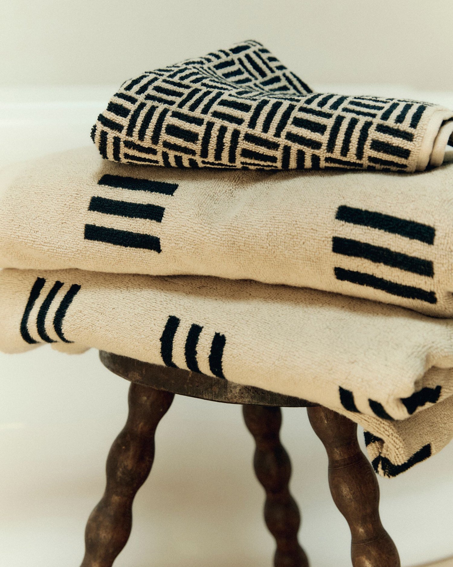 Saroma Bath Mat - Sand & Noir