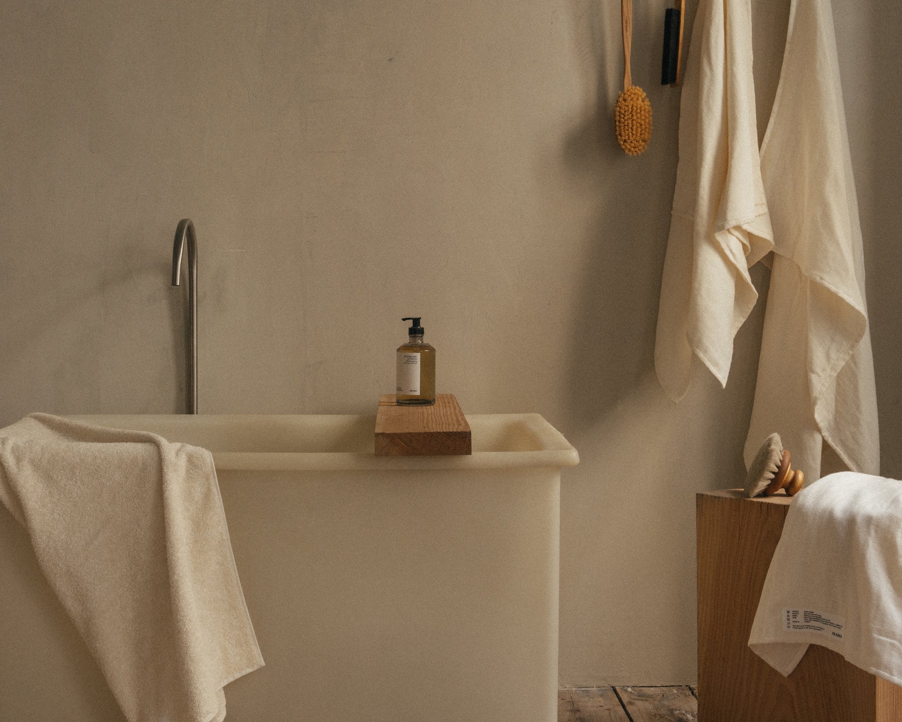 HEAVYTOWEL Bath Sheet - Bone White