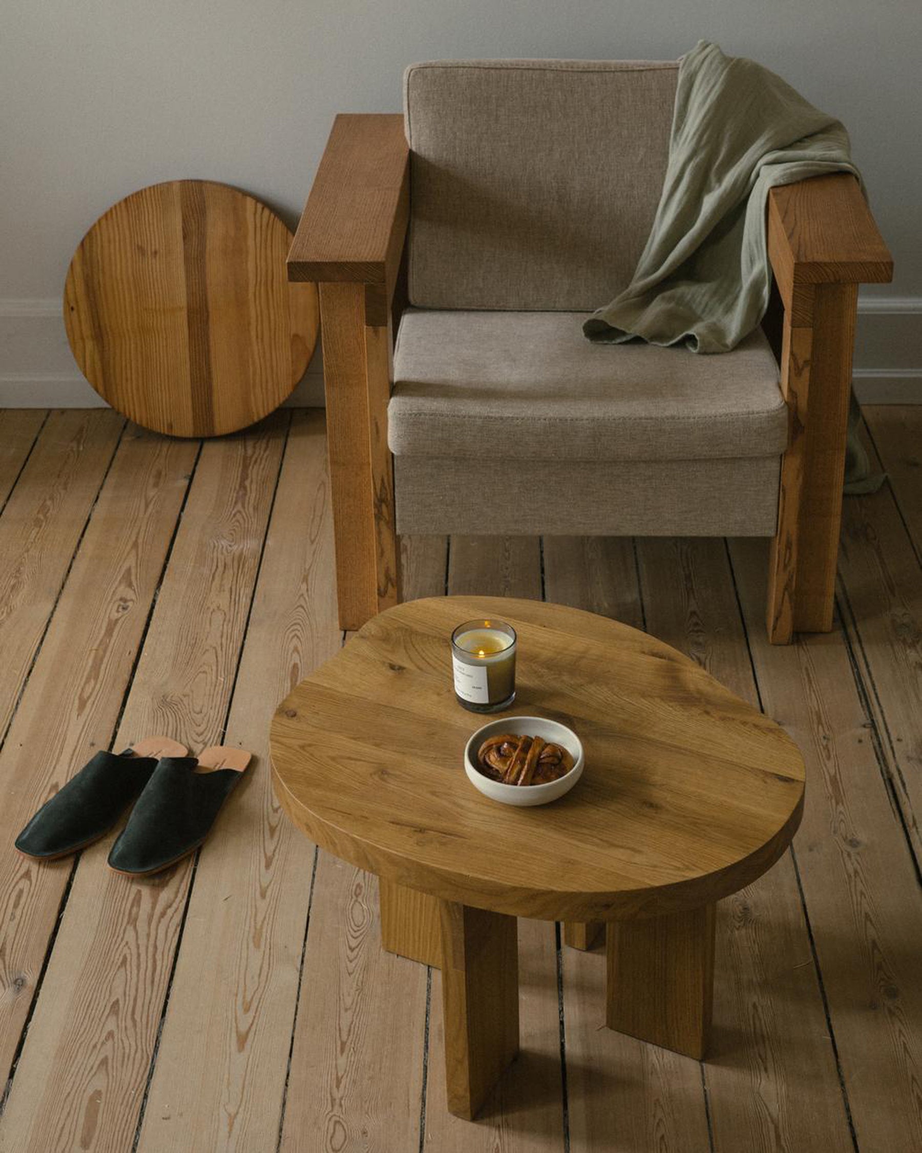 FARMHOUSE SIDE TABLE - Pond Natural Oak