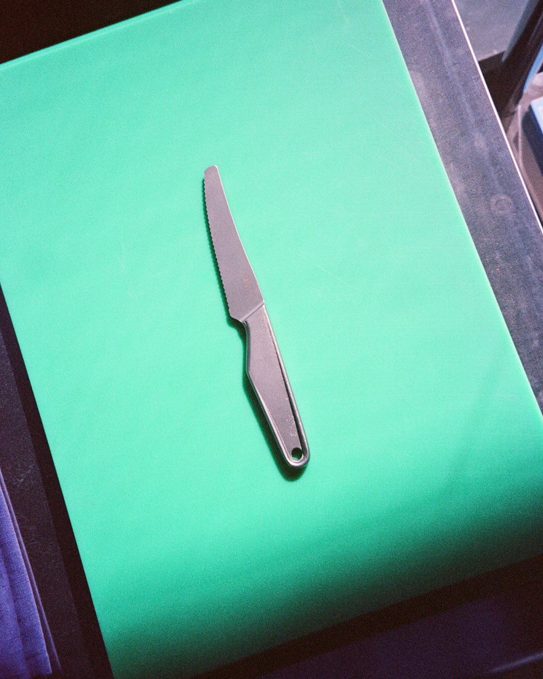 SRK10 Forged Serrated knife