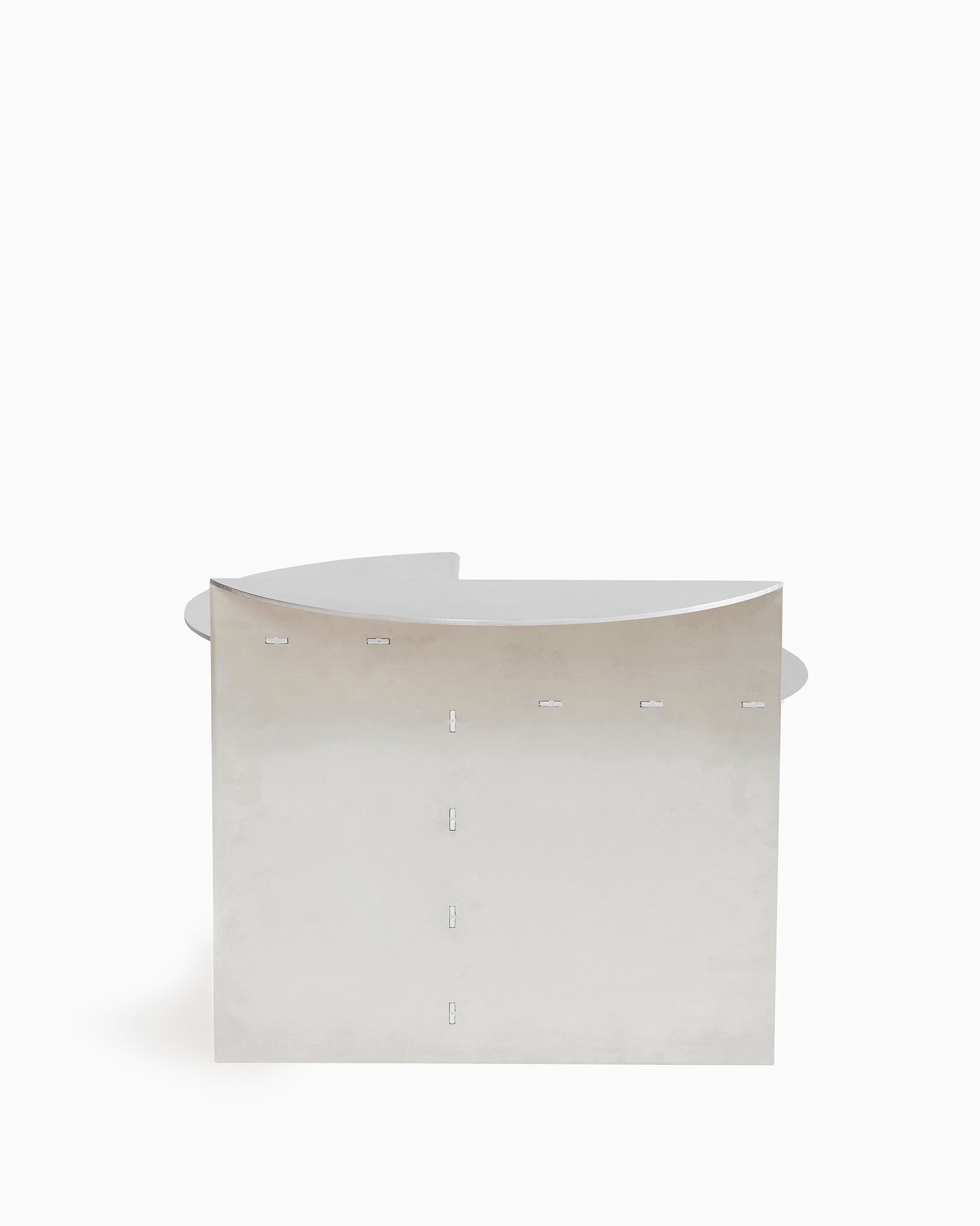 RIVET SIDETABLE