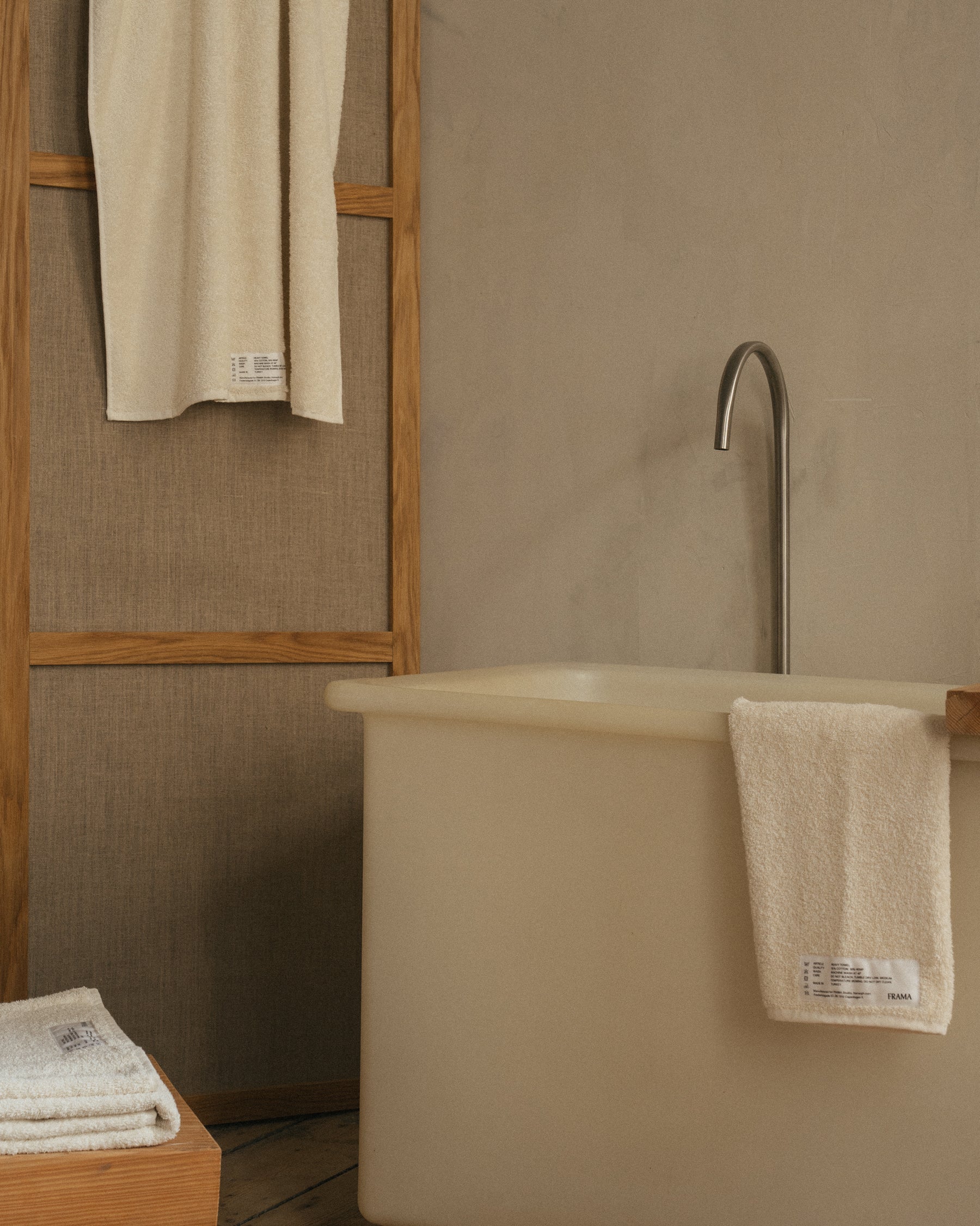 HEAVYTOWEL Hand Towel - Bone White