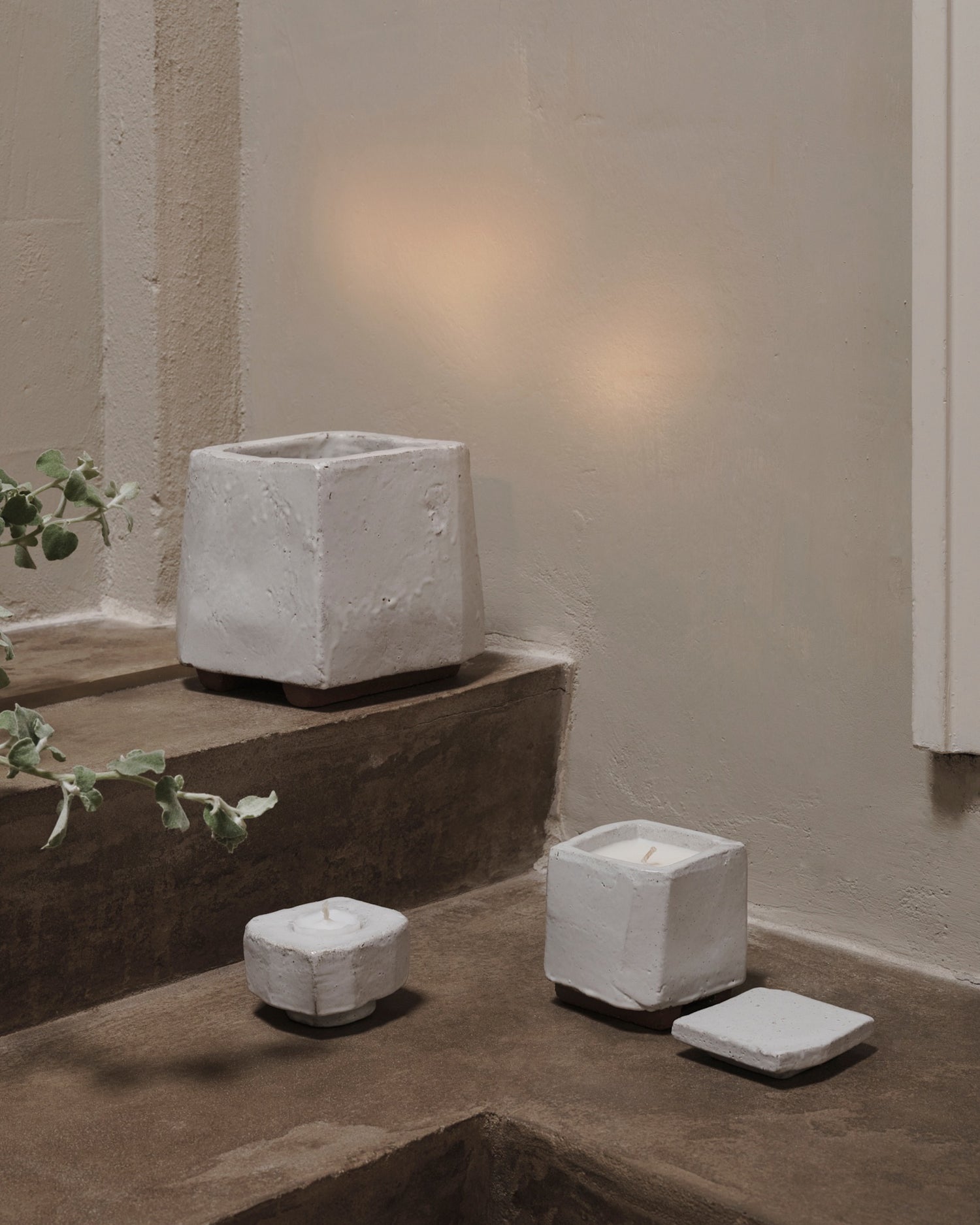 Kurinu Pot - White