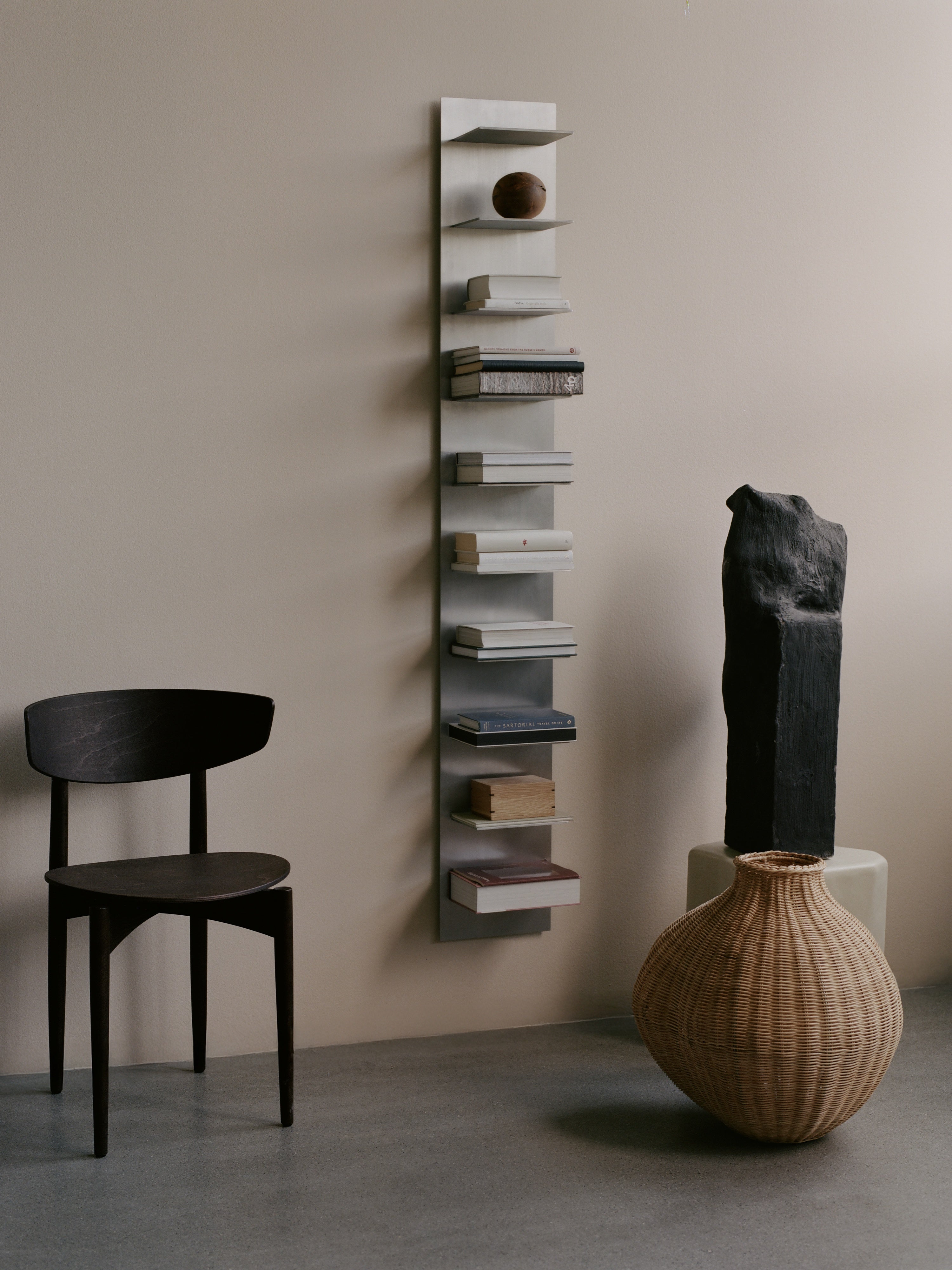 Lager Wall Shelf - Tall