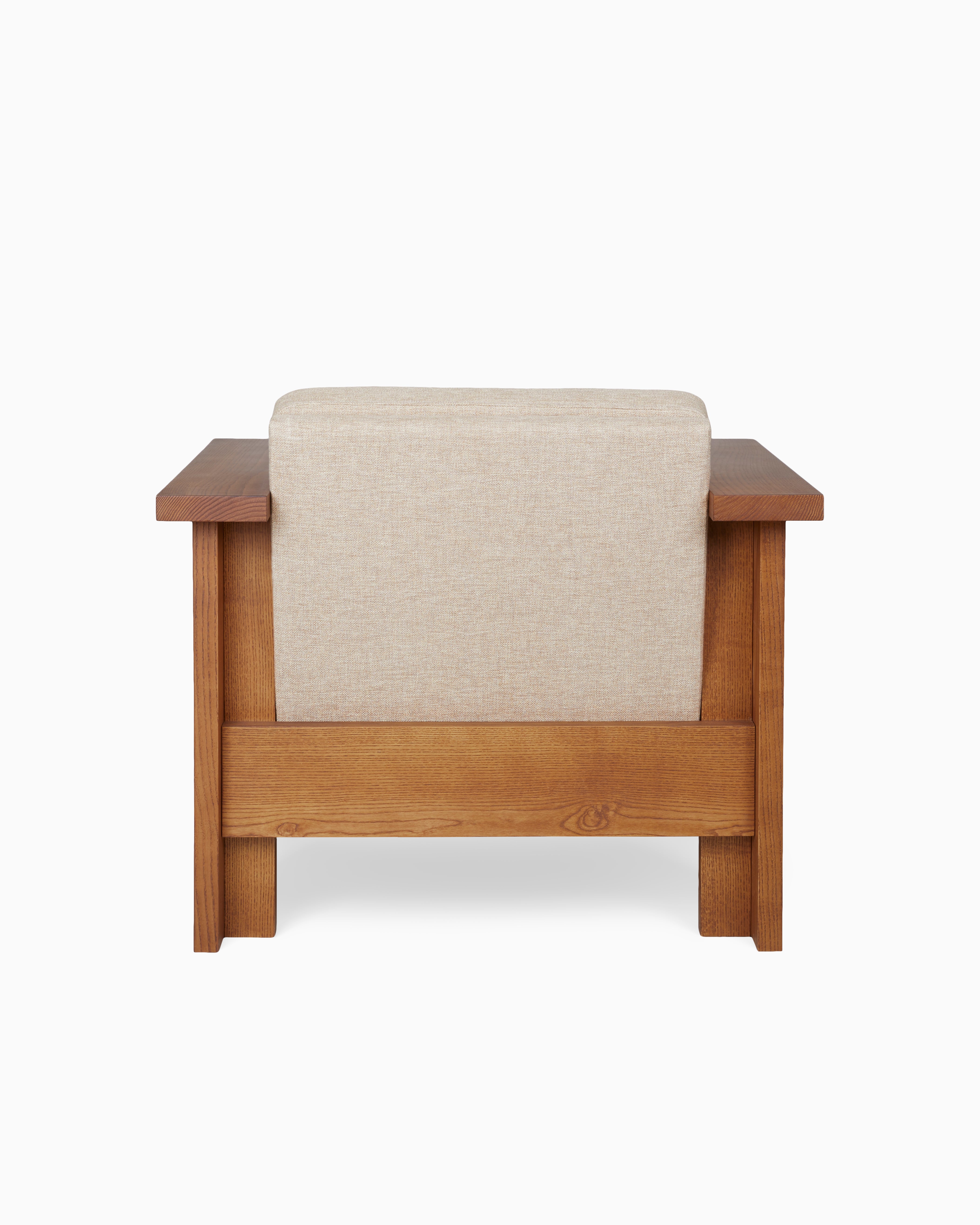 SYMMETRY LOUNGE CHAIR - Ash Wood / Oat Fabric