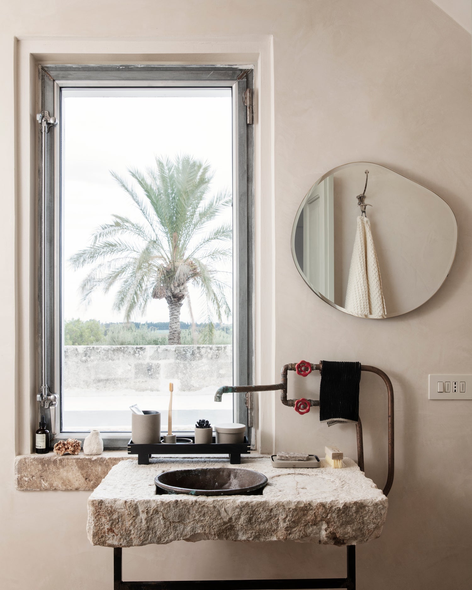 Pond Mirror Small - Dark Chrome